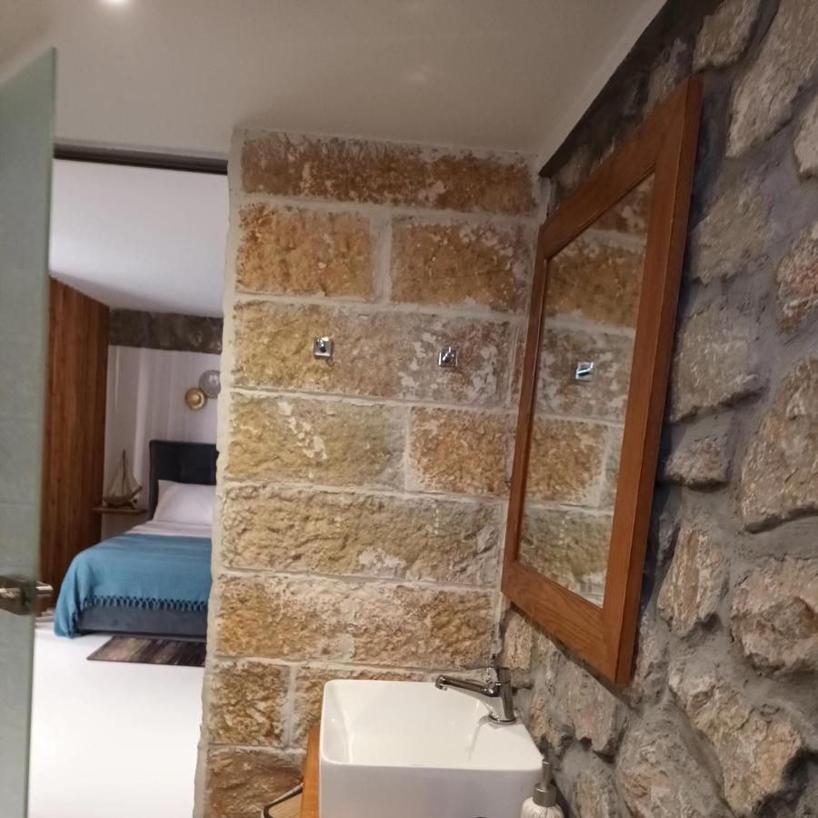 Woodstone Studios & Apartments Santorini Pyrgos Kallistis Екстер'єр фото